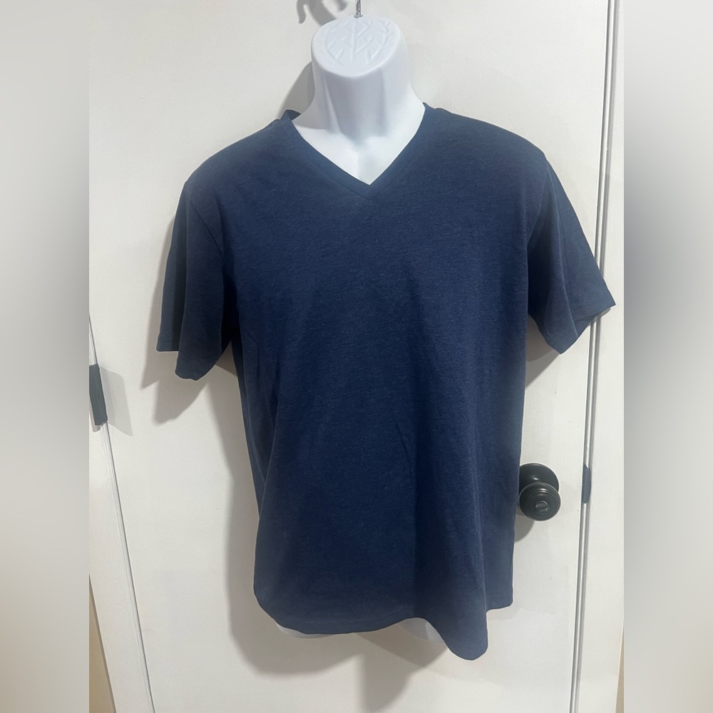 Goodlife Men's Navy V-Neck Short Sleeve Tee
